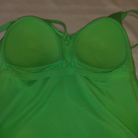 Green Eyelet Swimsuit Women's Sz XL 16 18 Built In Bra Strappy Back One Piece - Picture 10 of 16